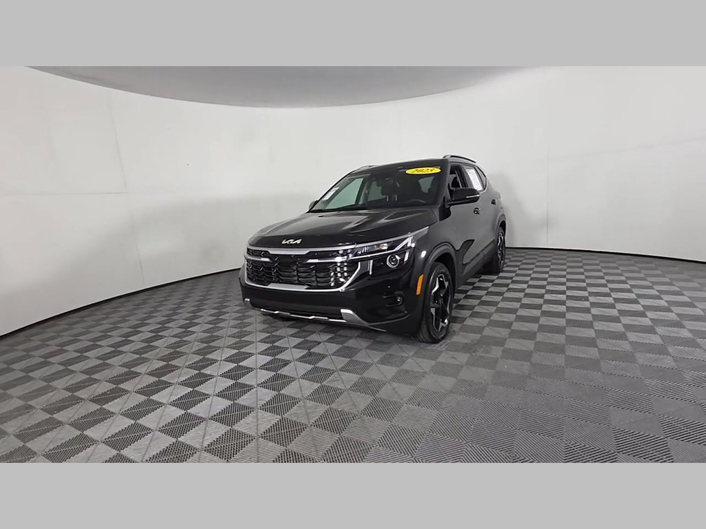 Used 2025 Kia Seltos EX w/ EX Sunroof Package FWD image 52