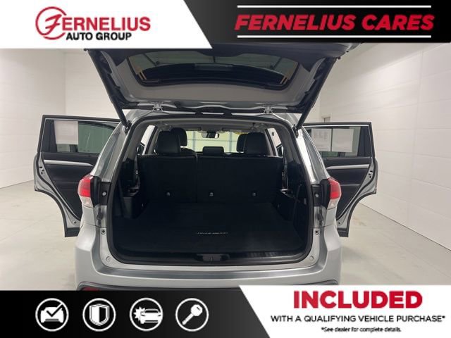 Used 2017 Toyota Highlander XLE w/ Carpet Mat Package AWD/4WD image 21