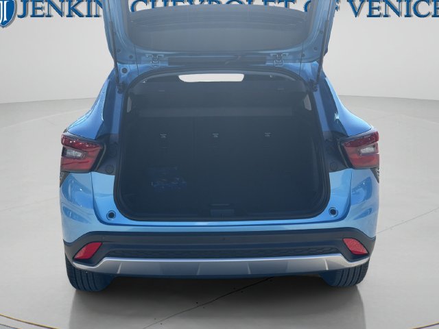 New 2026 Chevrolet Trax LT w/ Sunroof Package FWD image 18