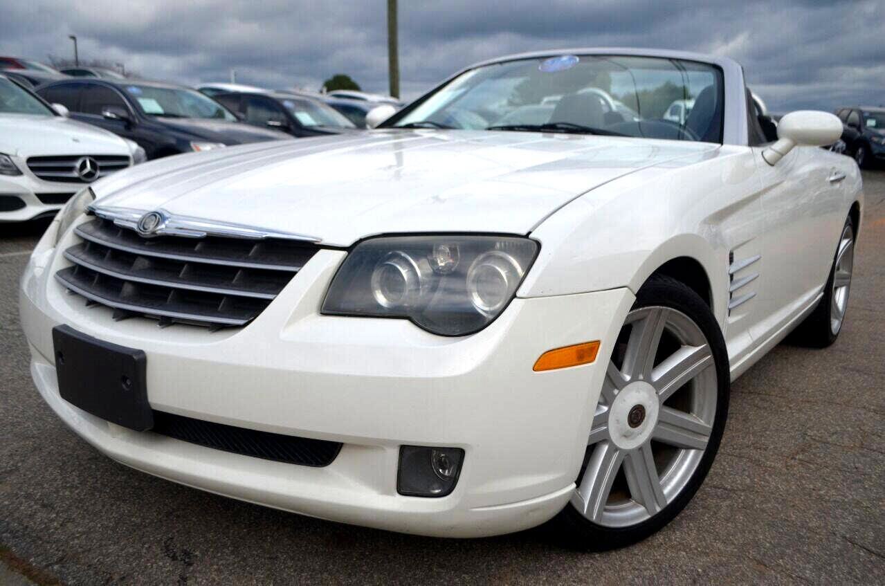 Used 2005 Chrysler Crossfire Limited image 2