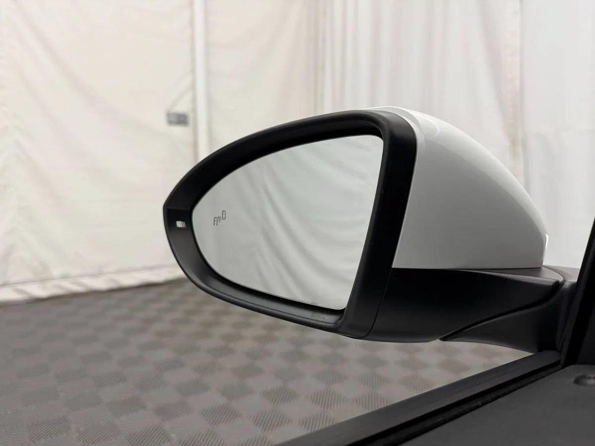 Used 2021 Volkswagen Jetta GLI FWD image 13