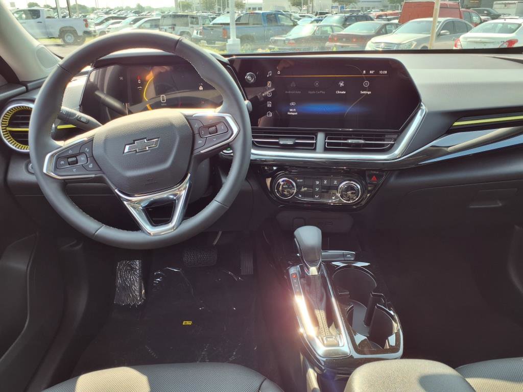 New 2025 Chevrolet Trax ACTIV w/ Driver Confidence Package image 14