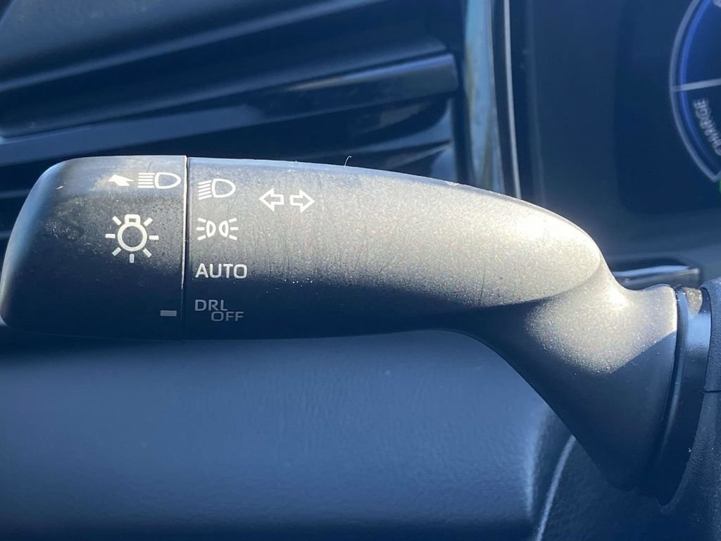 Used 2025 Toyota Camry XSE FWD image 25