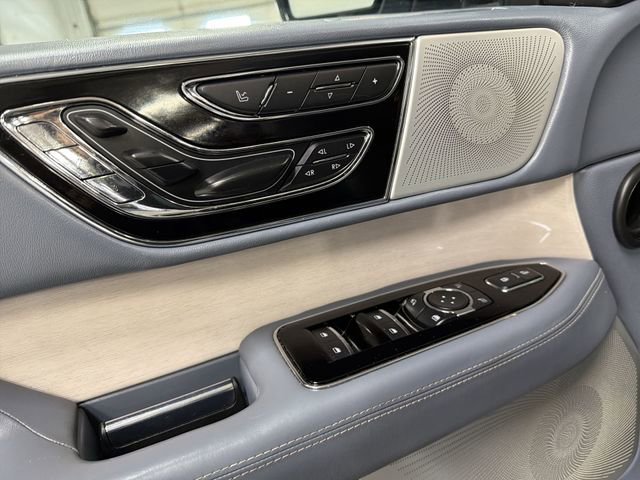 Used 2021 Lincoln Navigator Black Label image 23