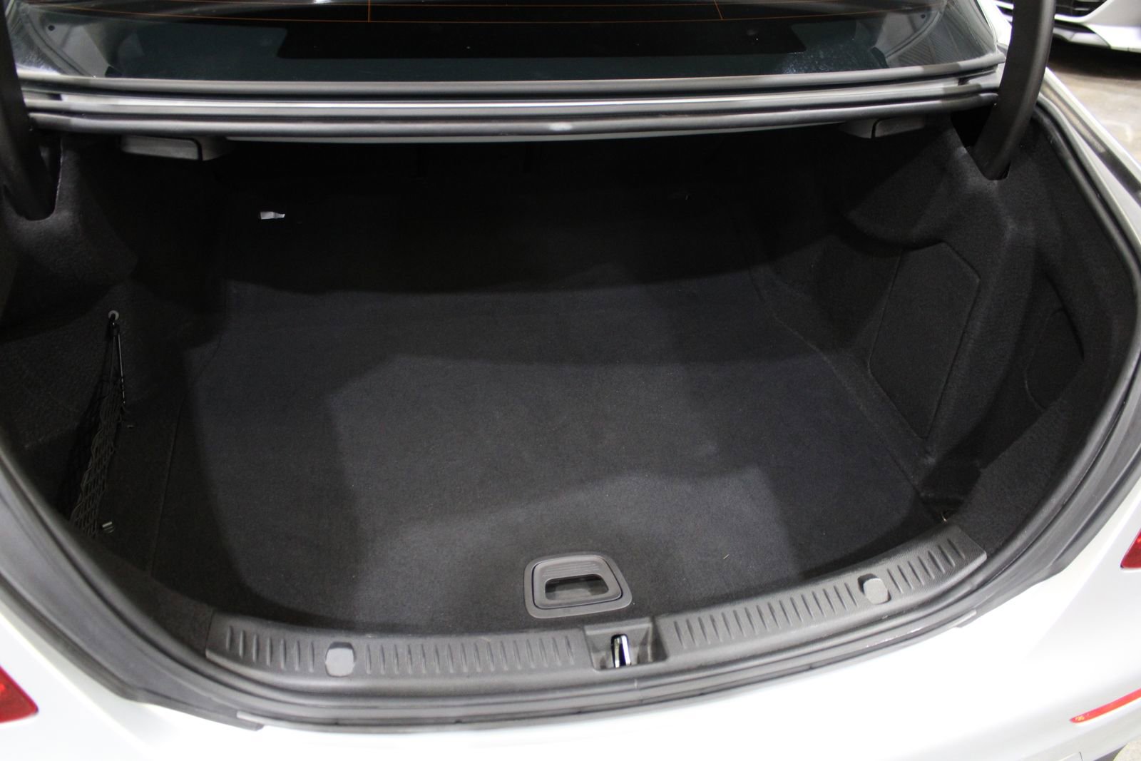 Used 2018 Mercedes-Benz E 300 image 14