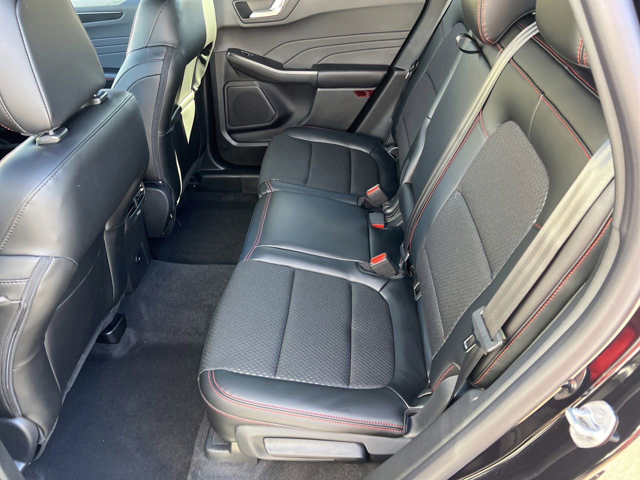 New 2026 Ford Escape ST-Line w/ Tech Pack #1 image 19