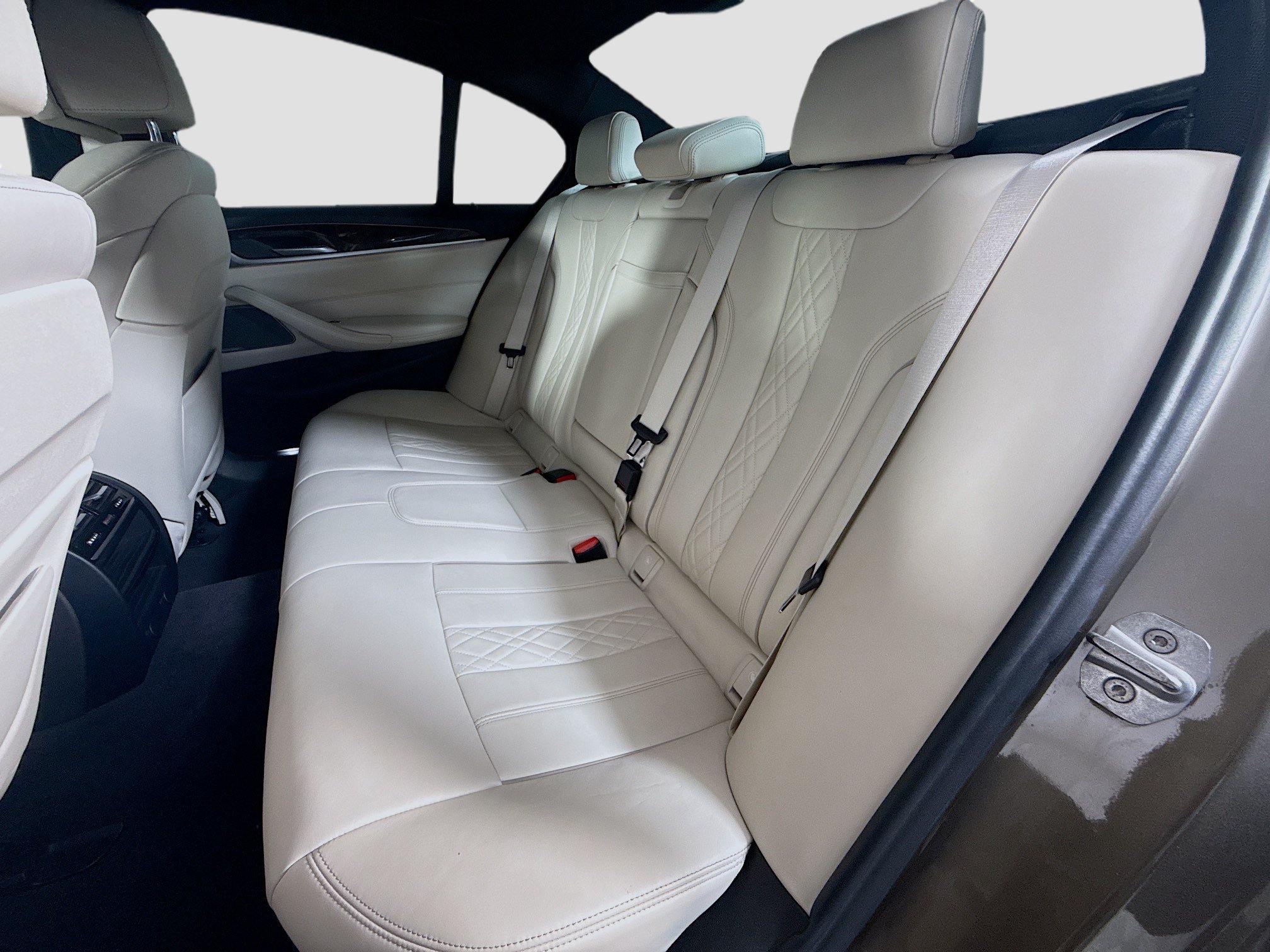 Used 2018 BMW 540i w/ Luxury Seating Package RWD image 25