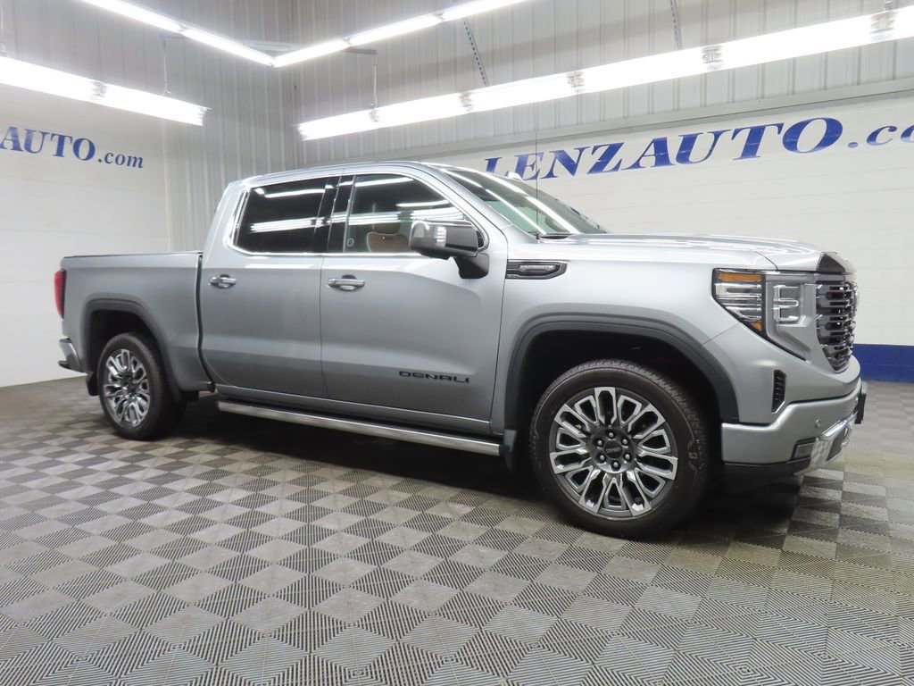 Used 2026 GMC Sierra 1500 Denali Ultimate w/ LPO, Black Badging Package AWD/4WD image 3