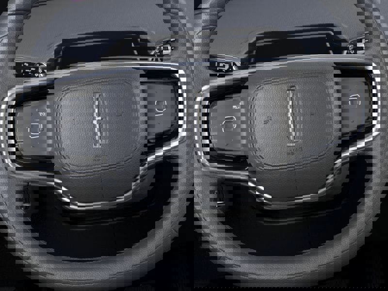 New 2025 Lincoln Nautilus Reserve image 12