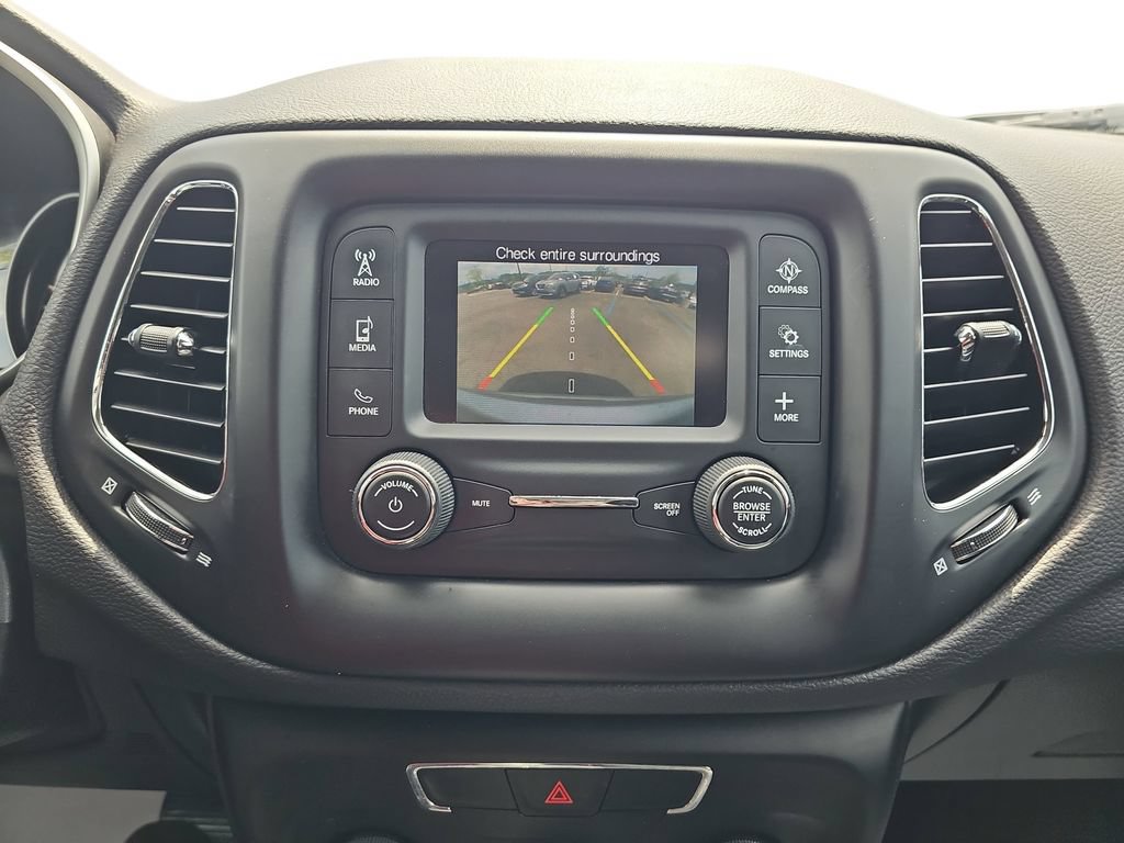 Used 2018 Jeep Compass Latitude w/ Trailer Tow Group AWD/4WD image 21