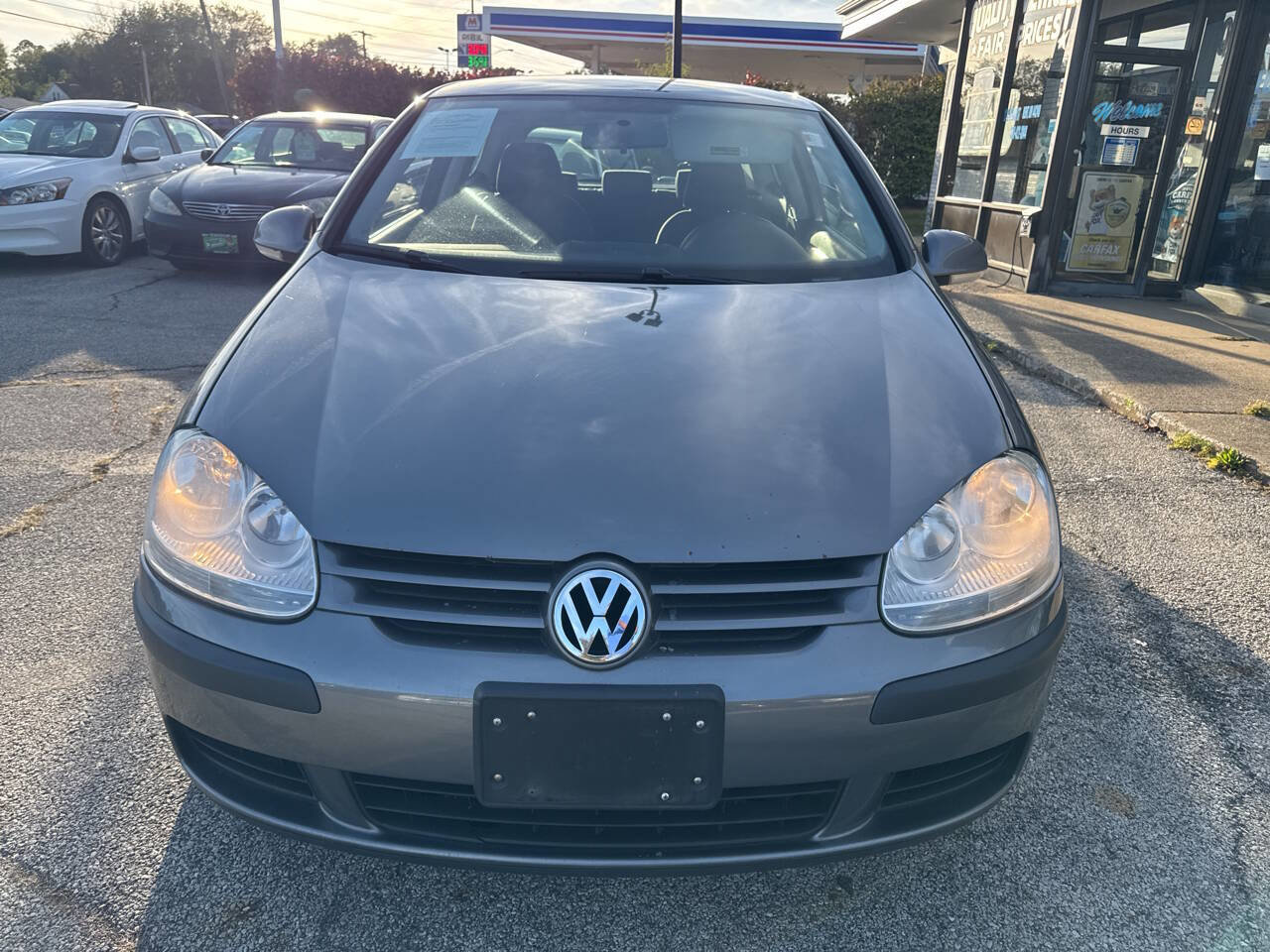 Used 2008 Volkswagen Rabbit S image 3