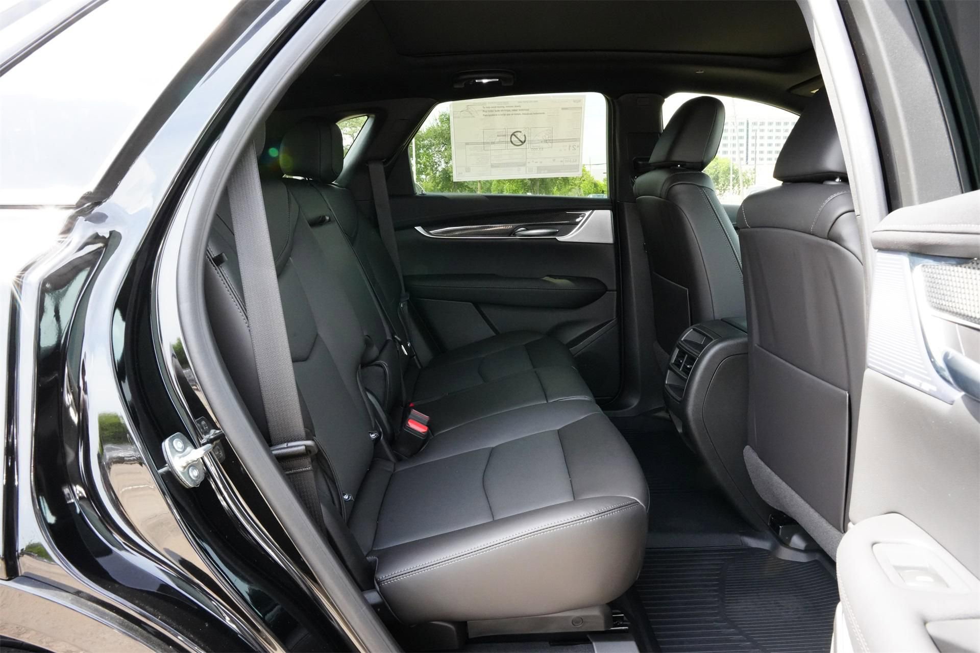 New 2025 Cadillac XT5 Sportv w/ LPO, Red Accent Package image 22