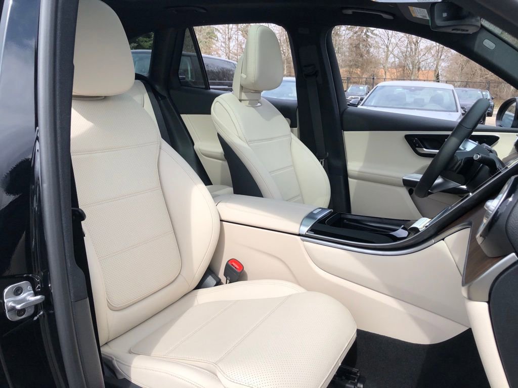 New 2026 Mercedes-Benz GLC 300 4MATIC image 35