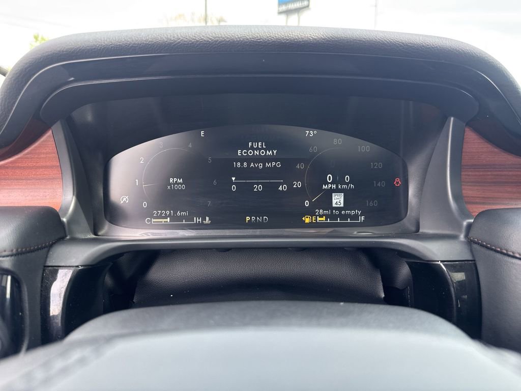 Used 2023 Lincoln Aviator Reserve w/ Jet Appearance Package AWD/4WD image 15