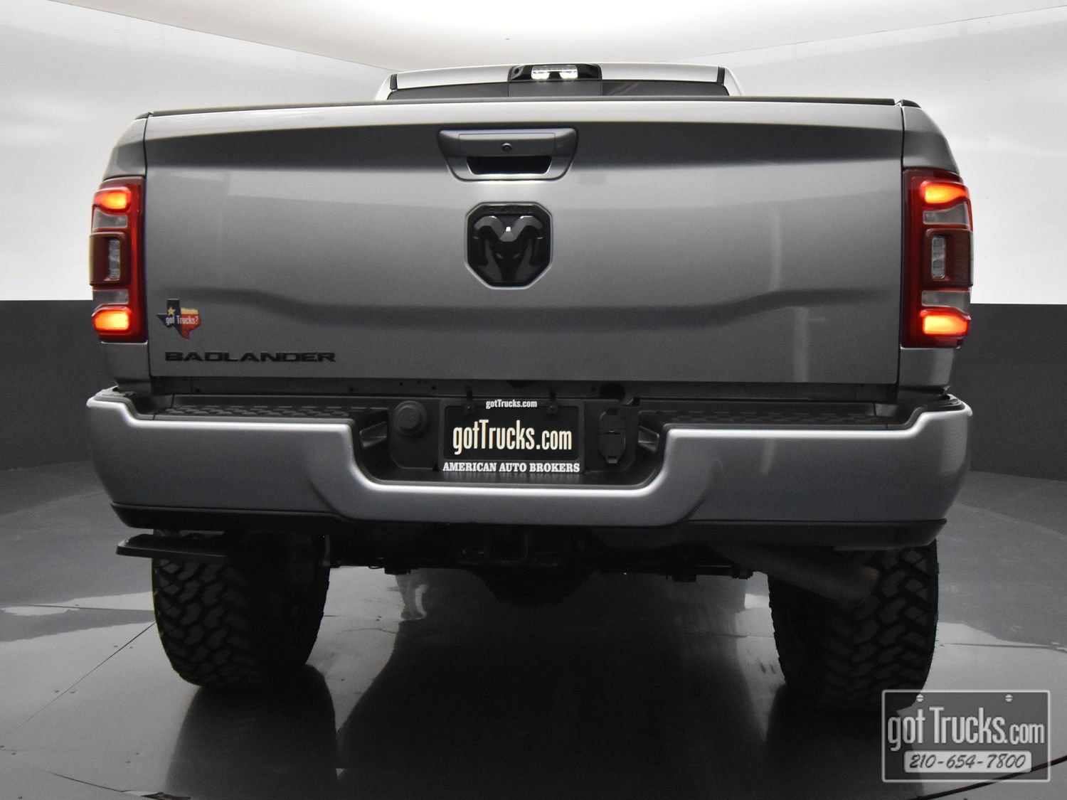 Used 2023 RAM 2500 Big Horn w/ Level 2 Equipment Group AWD/4WD image 6