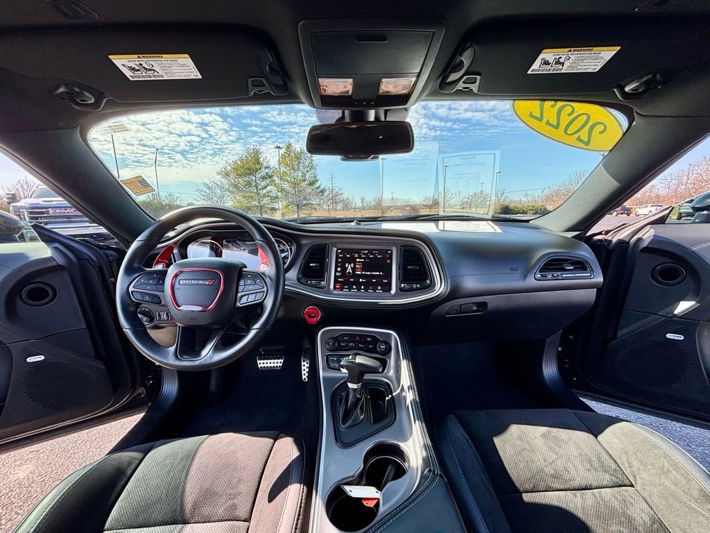 Used 2022 Dodge Challenger R/T w/ Plus Package image 20