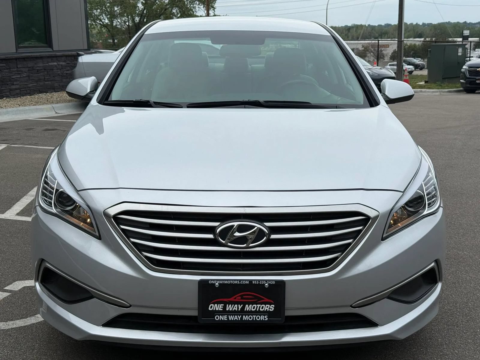 Used 2017 Hyundai Sonata SE FWD image 8