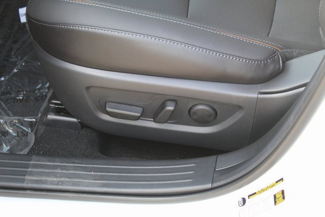 New 2026 MAZDA CX-50 AWD 2.5 Hybrid w/ Cargo Package image 13