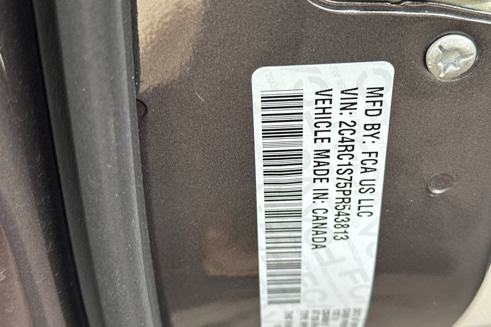 Used 2023 Chrysler Pacifica Limited w/ Uconnect Theater Family Group image 37