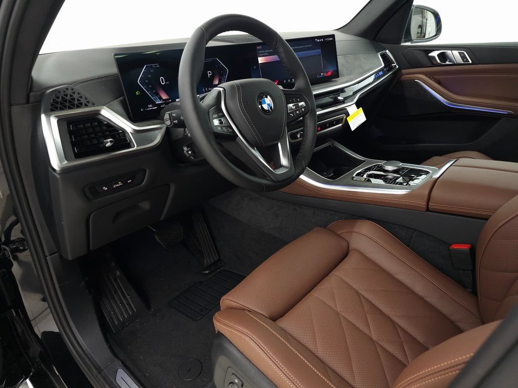Used 2026 BMW X5 xDrive40i w/ Parking Assistance Package AWD/4WD image 10