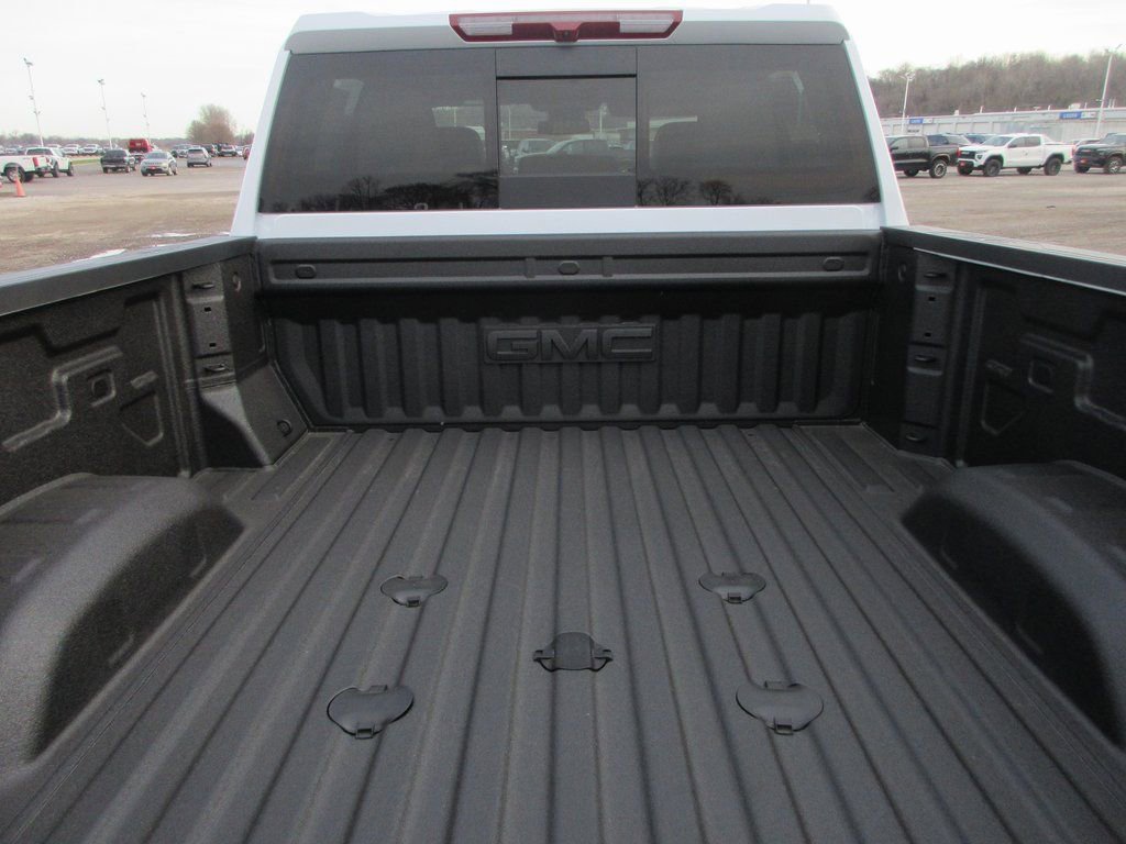 New 2026 GMC Sierra 3500 SLT w/ SLT Premium Package AWD/4WD image 6