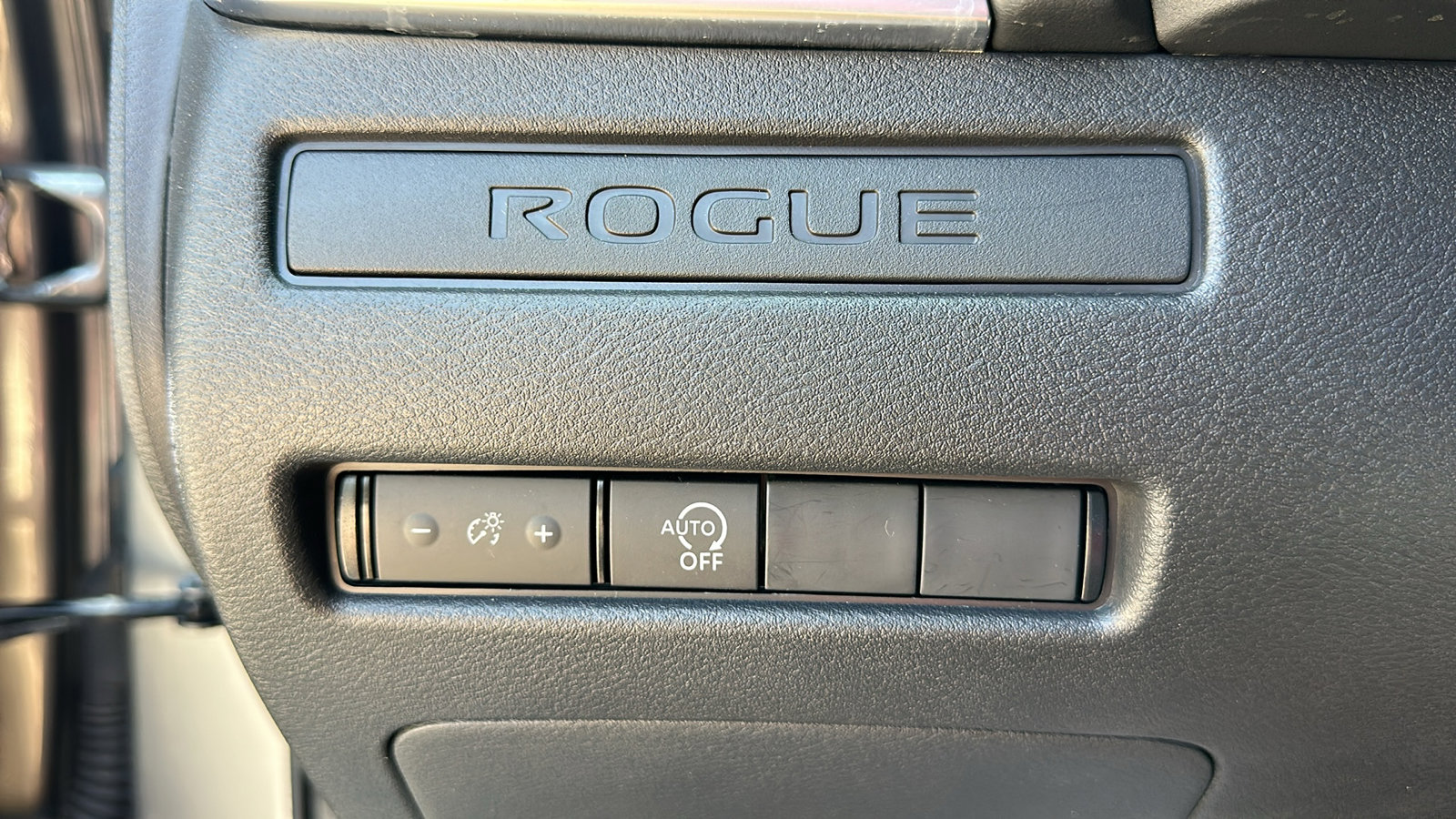 Certified 2023 Nissan Rogue S image 13