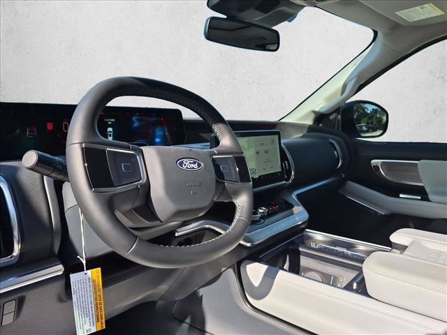 New 2027 Ford Expedition Platinum AWD/4WD image 3
