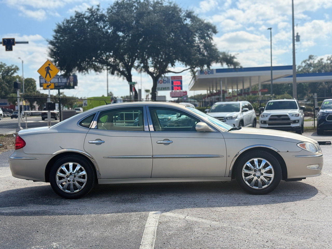 Used 2008 Buick LaCrosse CXL w/ Driver Confidence Package image 6