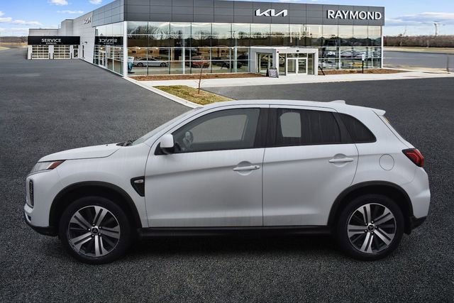 Used 2023 Mitsubishi Outlander Sport ES image 6