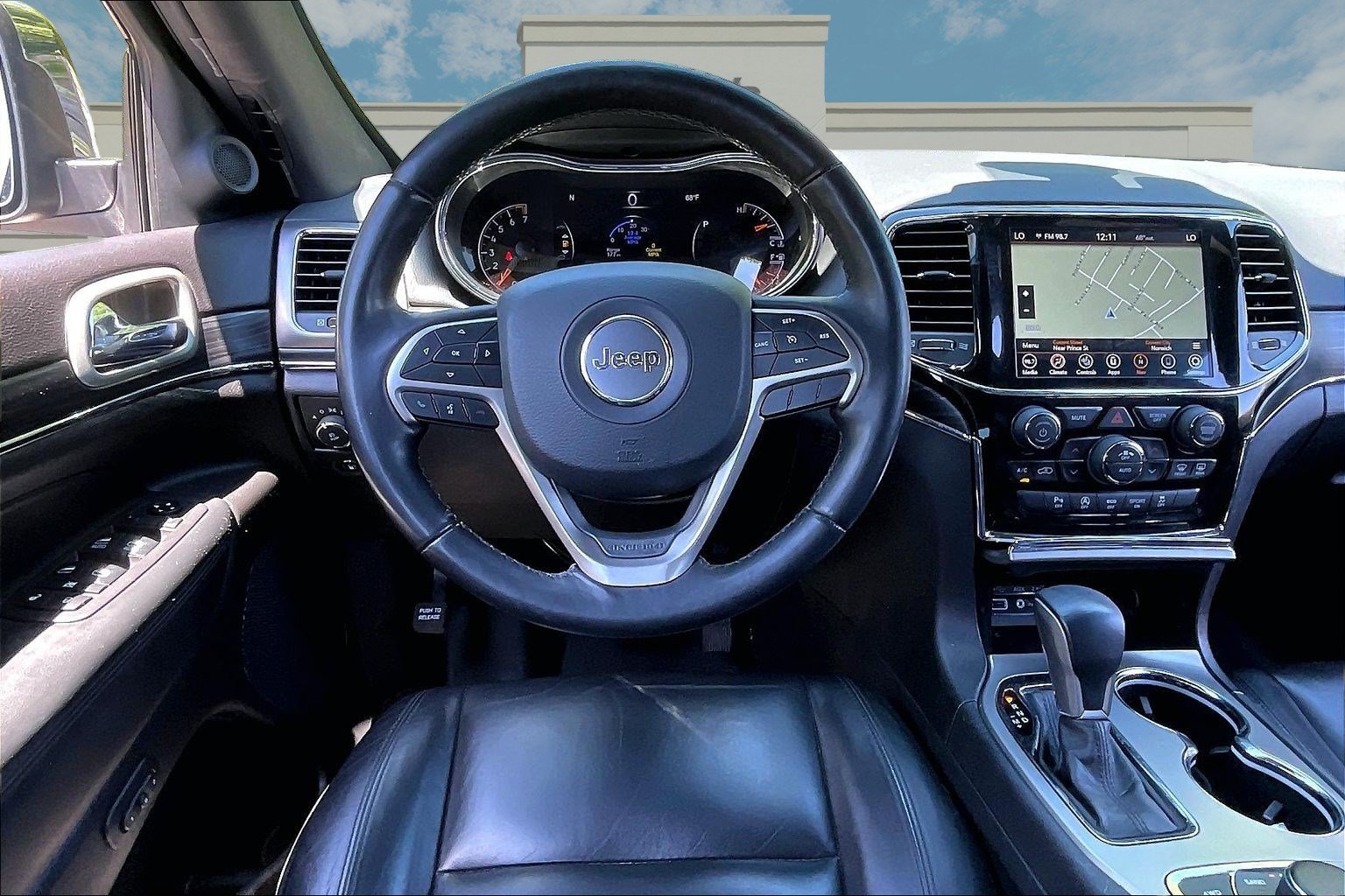 Certified 2021 Jeep Grand Cherokee Limited AWD/4WD image 5
