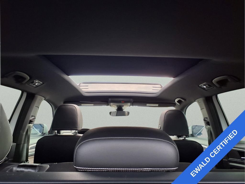 Used 2023 Volkswagen Atlas Cross Sport SEL AWD/4WD image 10