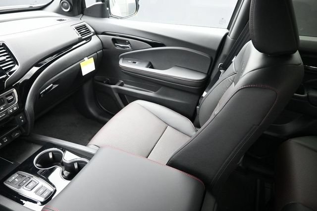 New 2026 Honda Ridgeline Black Edition image 11