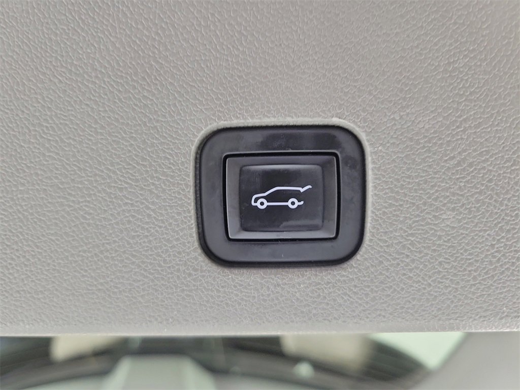 Certified 2023 Cadillac XT6 Premium Luxury w/ Technology Package image 9