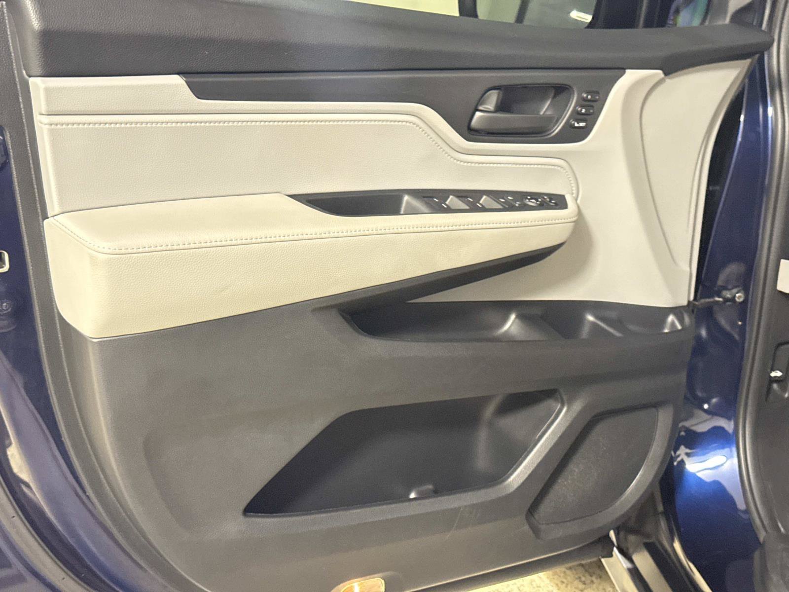 Used 2020 Honda Odyssey EX-L image 16