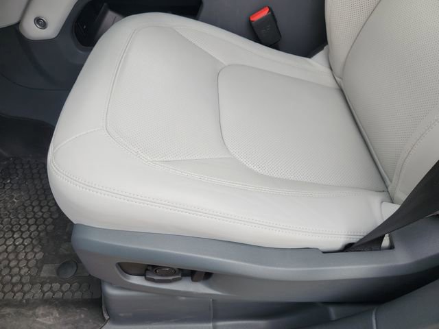 Used 2026 Land Rover Defender 110 S image 23