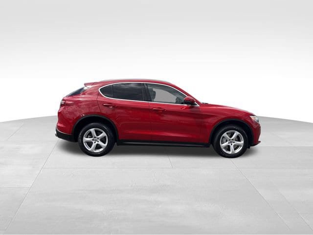 Used 2020 Alfa Romeo Stelvio RWD image 6