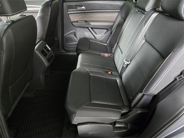Used 2023 Volkswagen Atlas Cross Sport SE w/ Black Wheel Package image 14