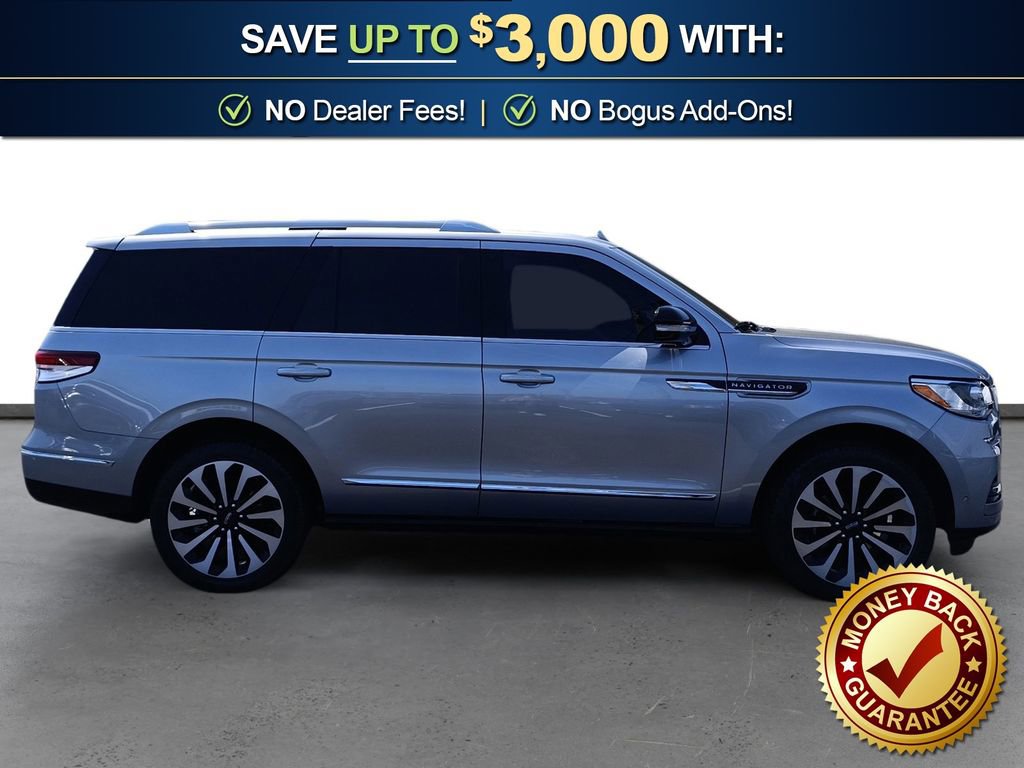 Used 2024 Lincoln Navigator Reserve image 8