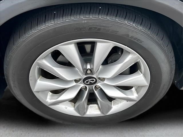 Used 2020 INFINITI QX50 Luxe w/ Navigation Package AWD/4WD image 29