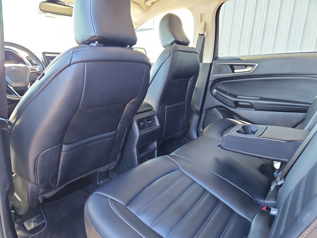 Used 2024 Ford Edge SEL AWD/4WD image 16
