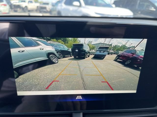 New 2026 Chevrolet Trax RS w/ Sunroof Package FWD image 17