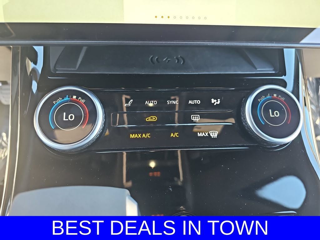 Used 2023 Land Rover Range Rover Sport SE AWD/4WD image 21