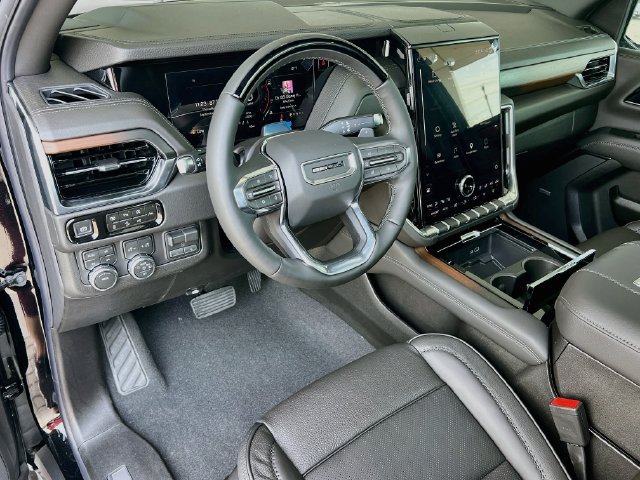New 2026 GMC Yukon XL Denali w/ Denali Reserve Package AWD/4WD image 6