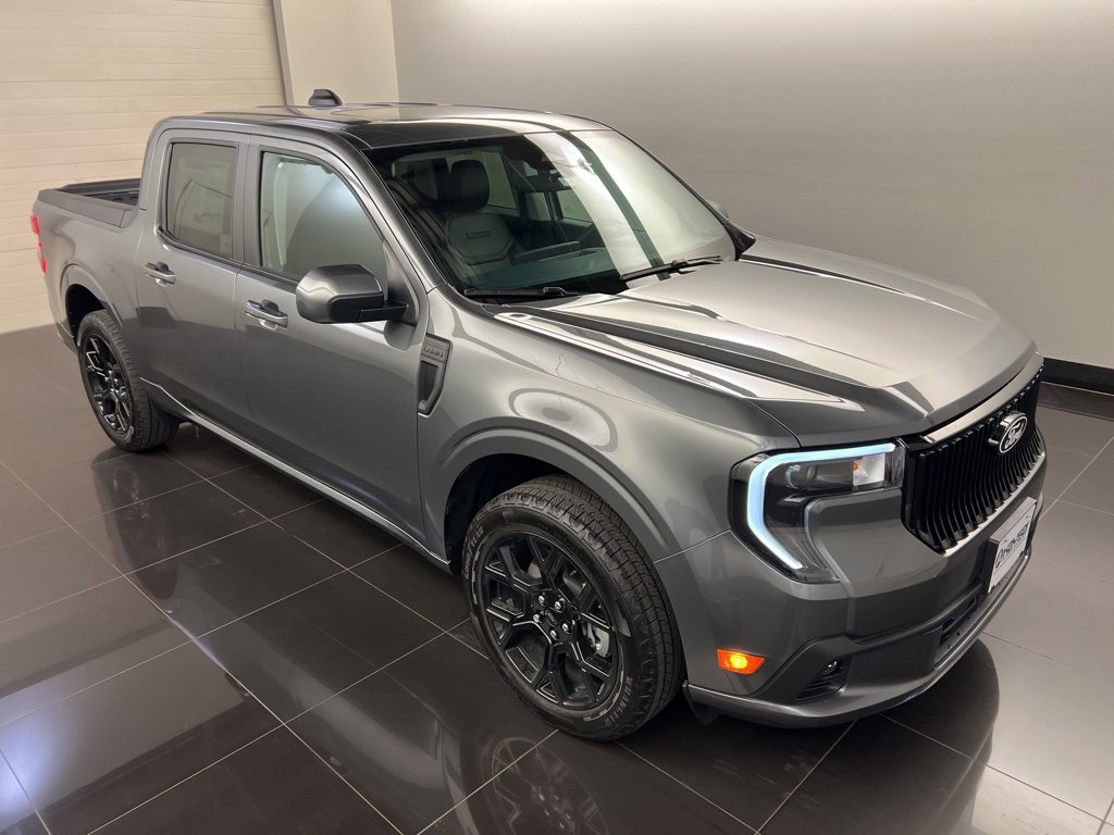 New 2025 Ford Maverick Lobo