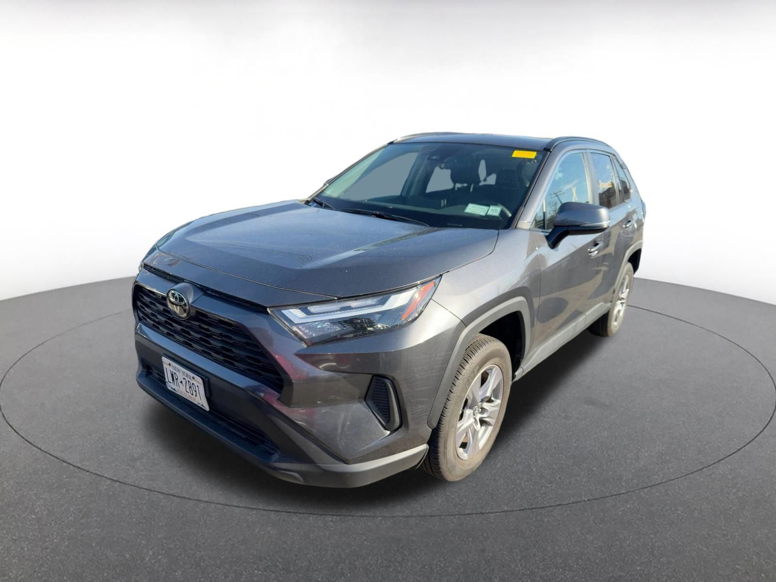 Used 2025 Toyota RAV4 XLE image 3