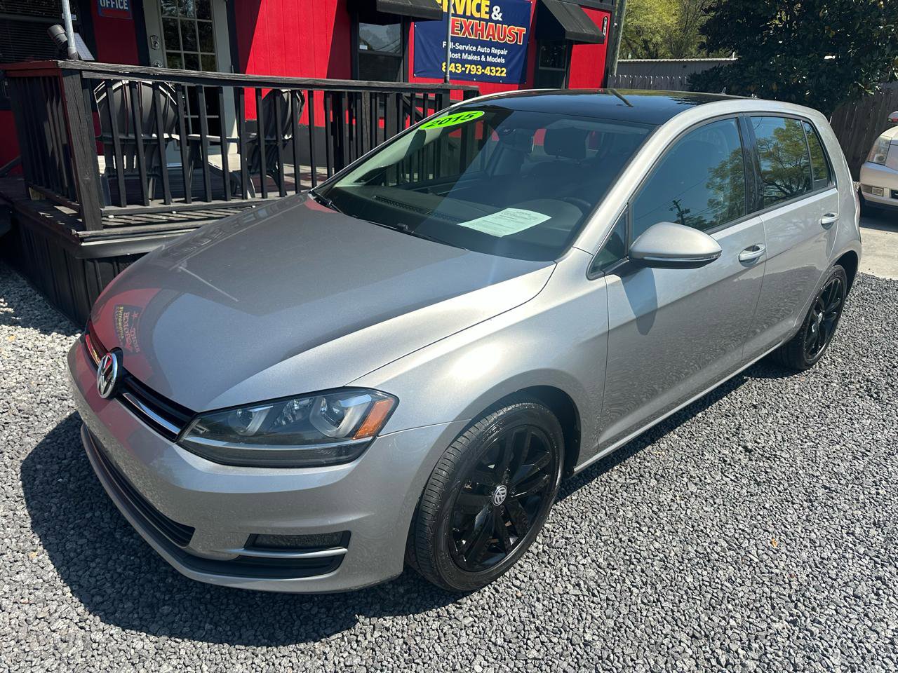 Used 2015 Volkswagen Golf SE w/ Lighting Package image 2