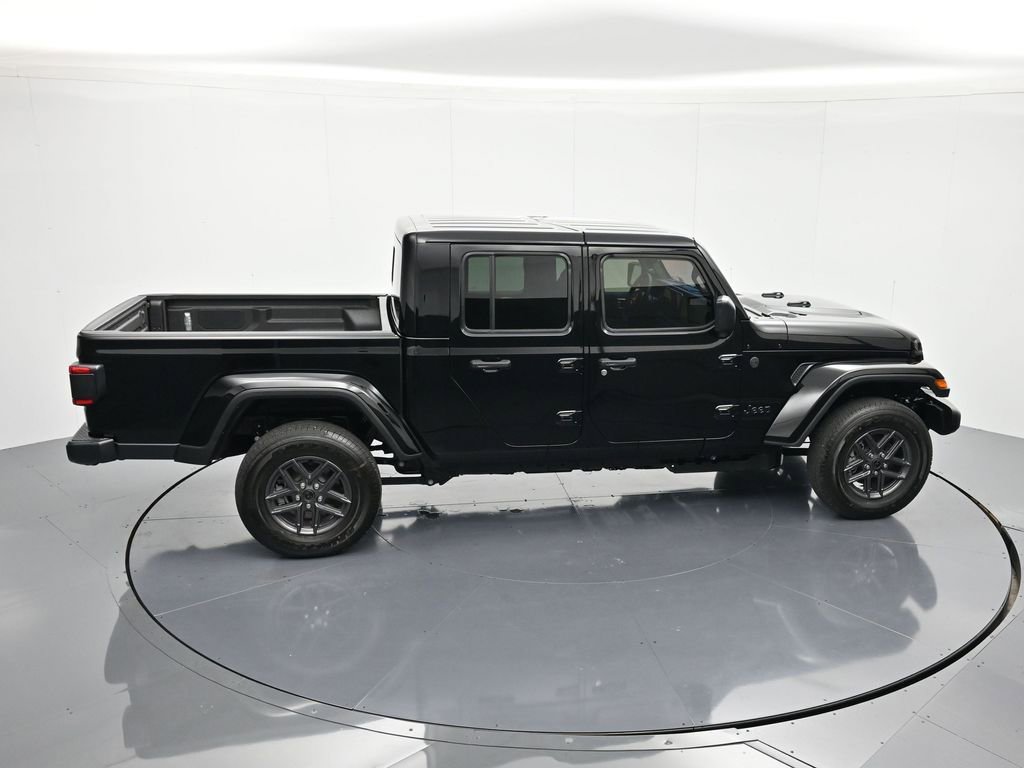 New 2026 Jeep Gladiator Sport AWD/4WD image 31