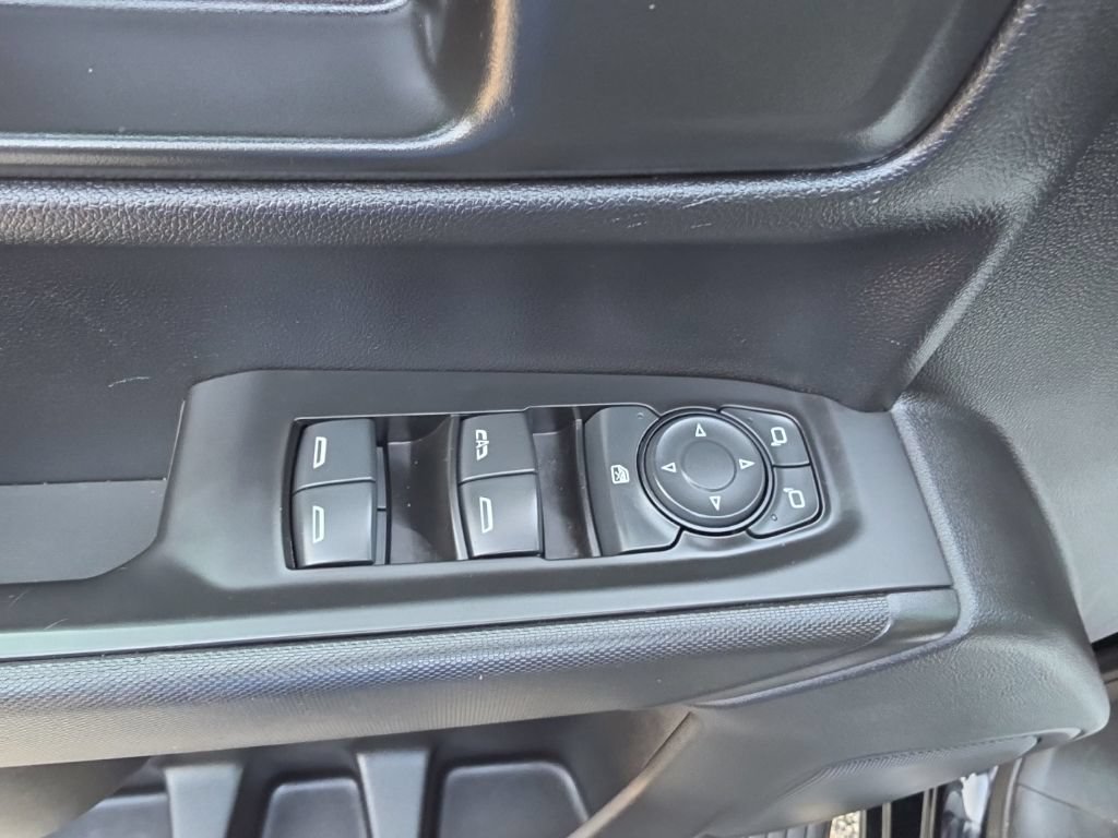 Certified 2020 Chevrolet Silverado 1500 Custom w/ Custom Value Package AWD/4WD image 21