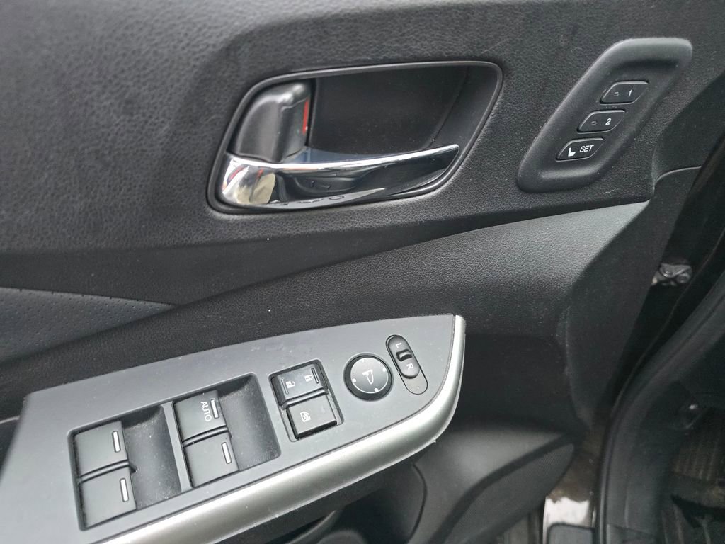 Used 2016 Honda CR-V Touring image 17