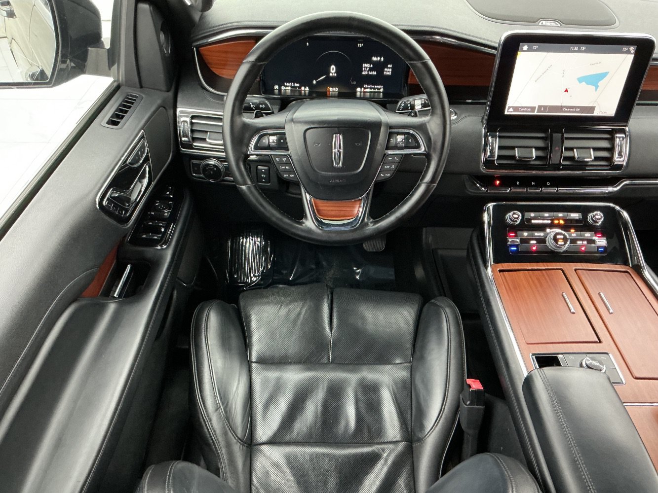 Used 2018 Lincoln Navigator Premiere RWD image 33